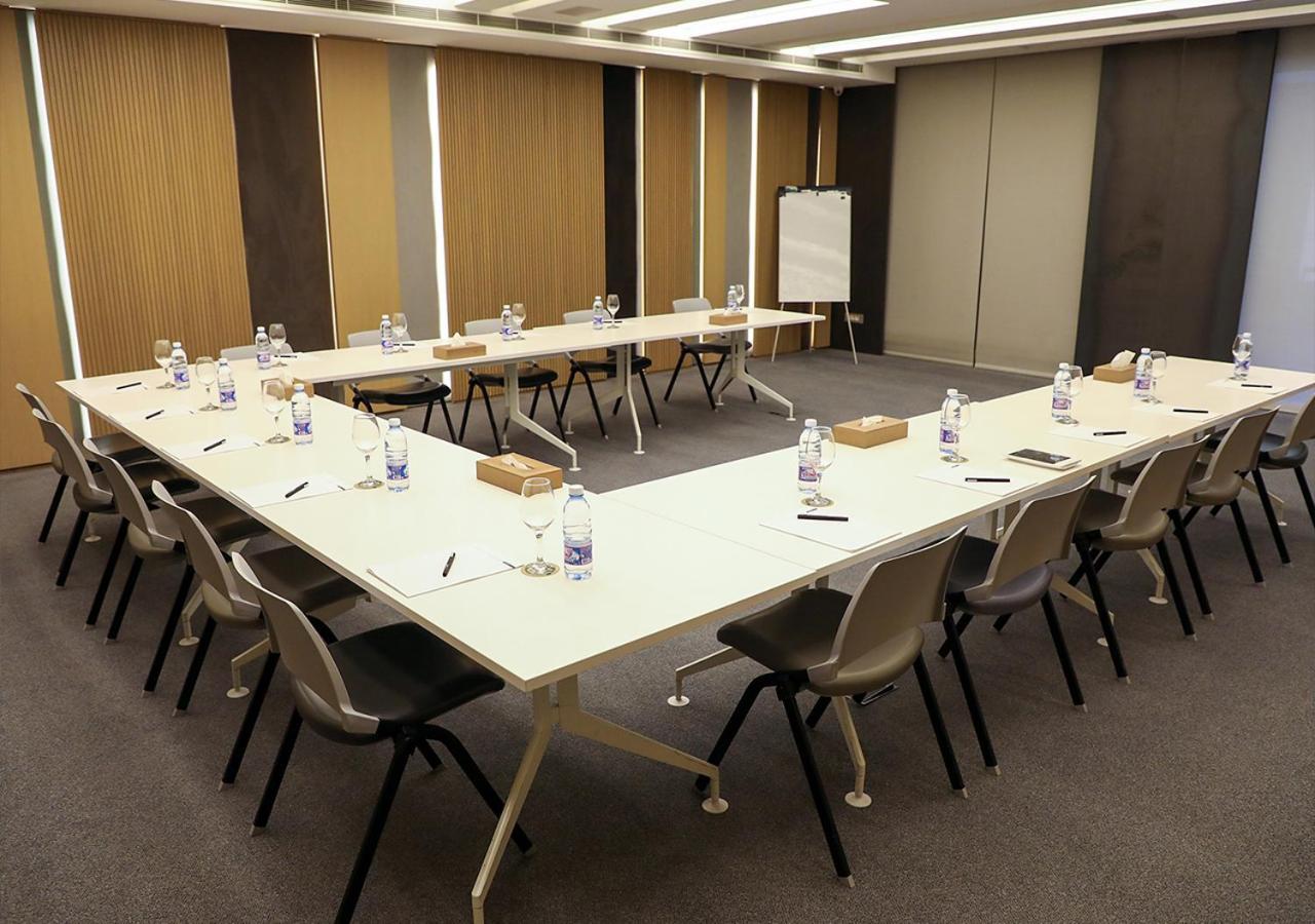 ביירות Saifi Suites Hotel מראה חיצוני תמונה