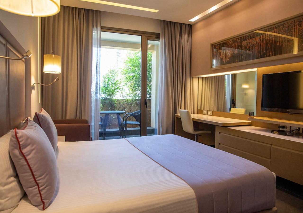 ביירות Saifi Suites Hotel מראה חיצוני תמונה
