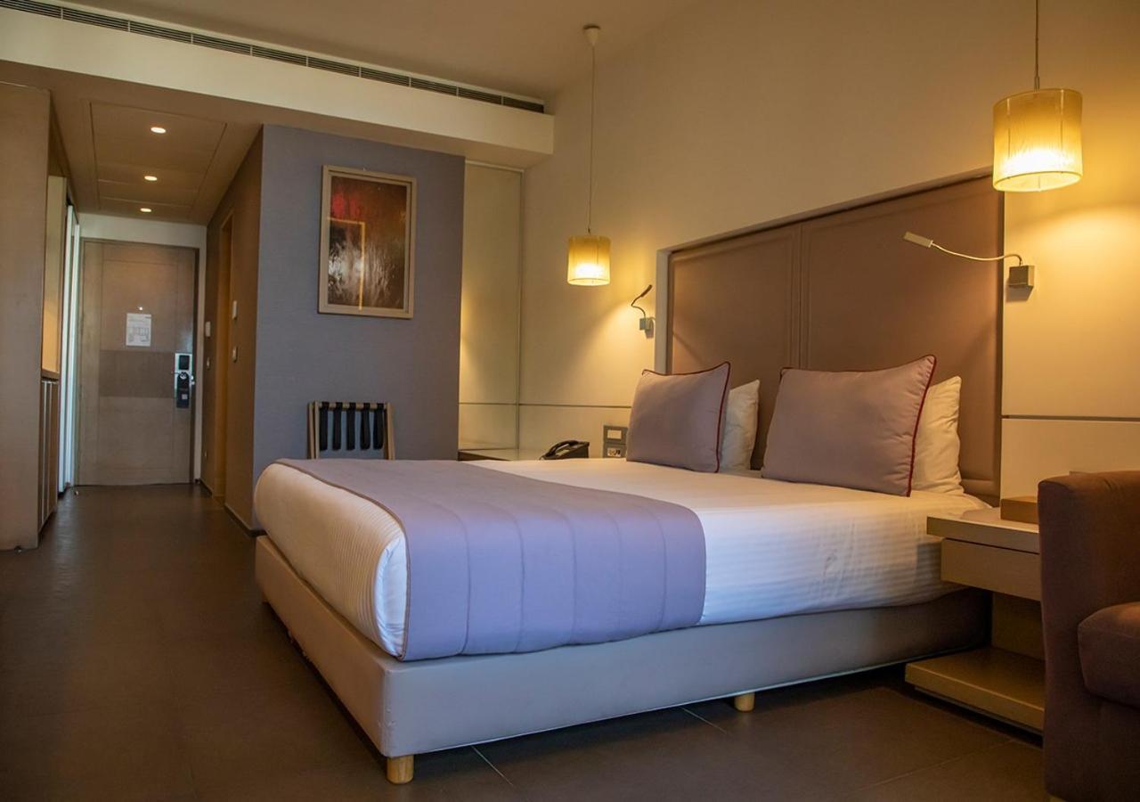 ביירות Saifi Suites Hotel מראה חיצוני תמונה